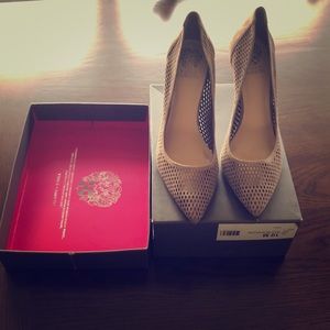 Vince Camuto Caila heel